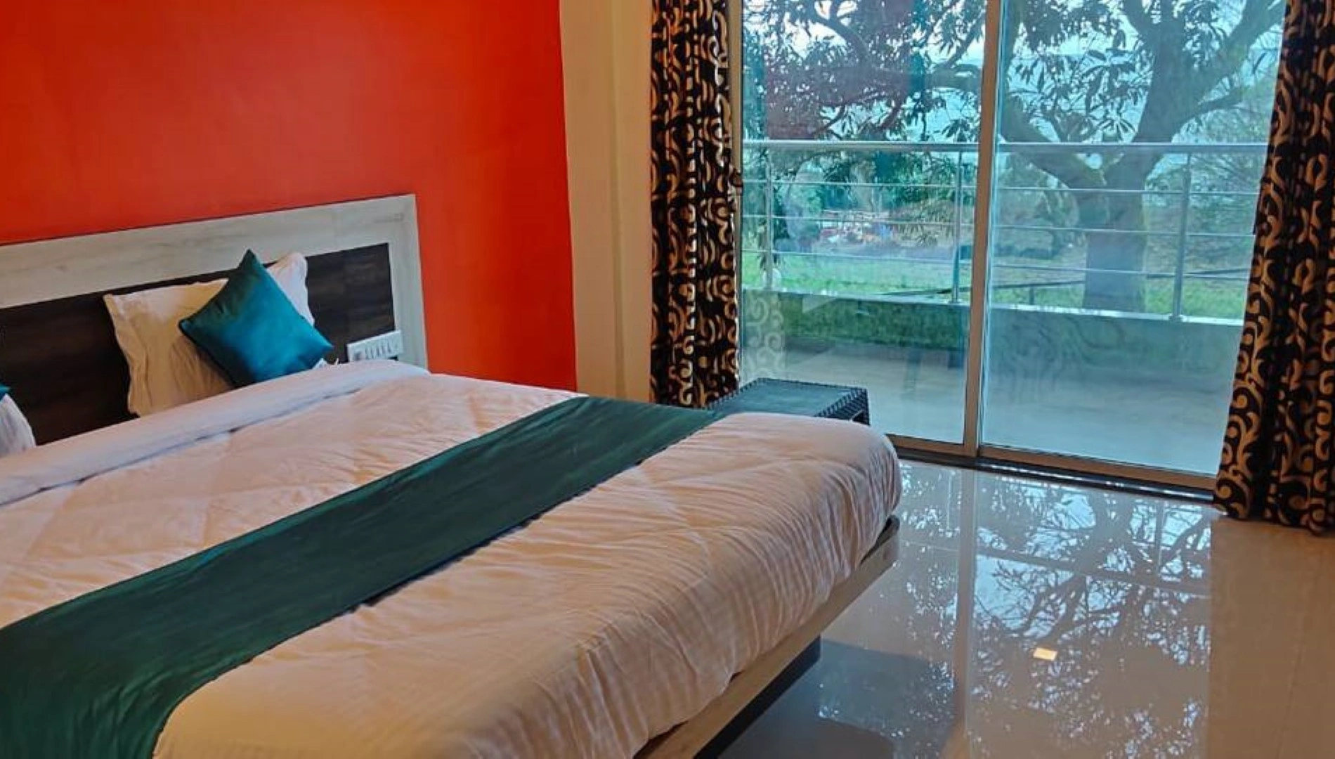 Hotel Shriyan Mahabaleswer Slider Pictures